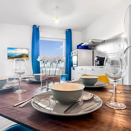 Kandinsky - Parking Gratuit - Balcon Prive - Wifi Apartment Annemasse