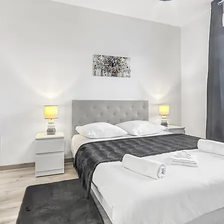 Kandinsky - Parking Gratuit - Balcon Prive - Wifi * Annemasse